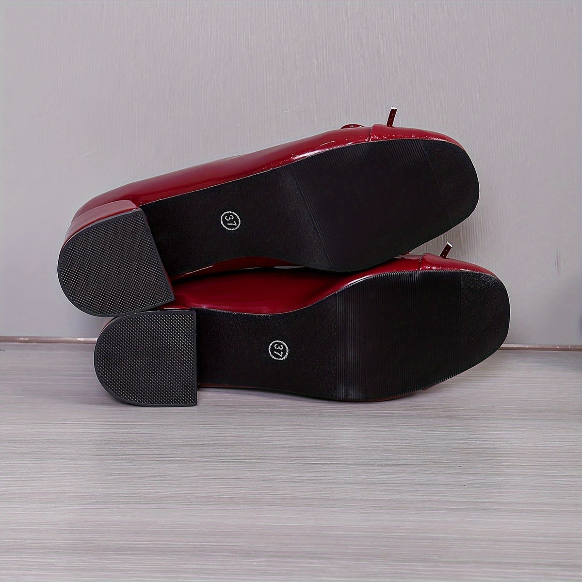 Thérèse | Brilliant elegance and stable comfort