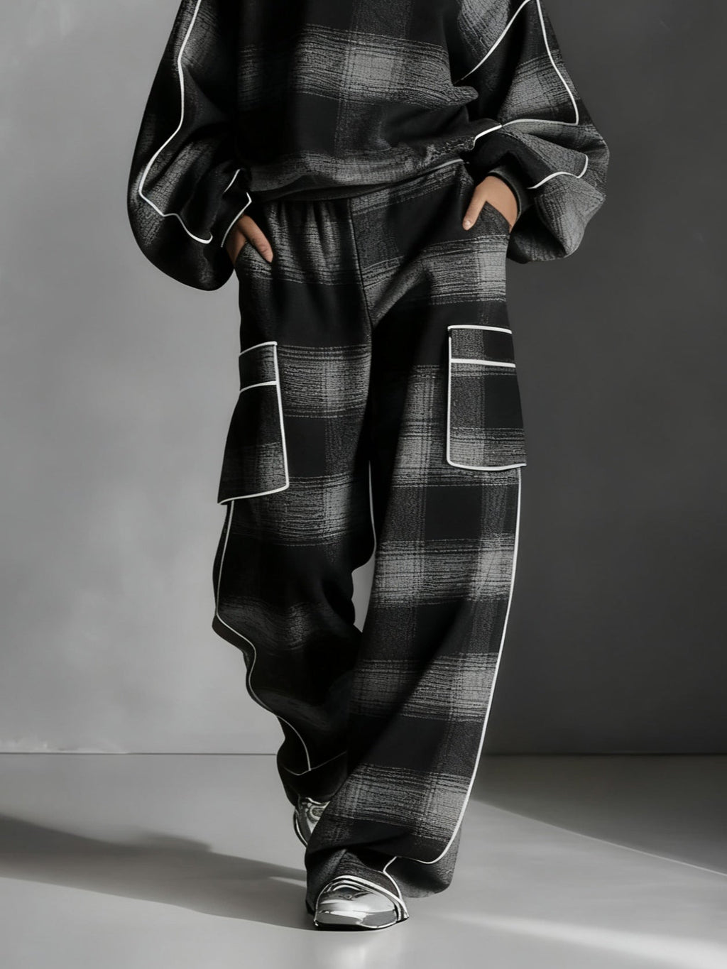 Black and Grey Plaid Colour-blocked Sweatshirt and Casual Pants Two-piece set