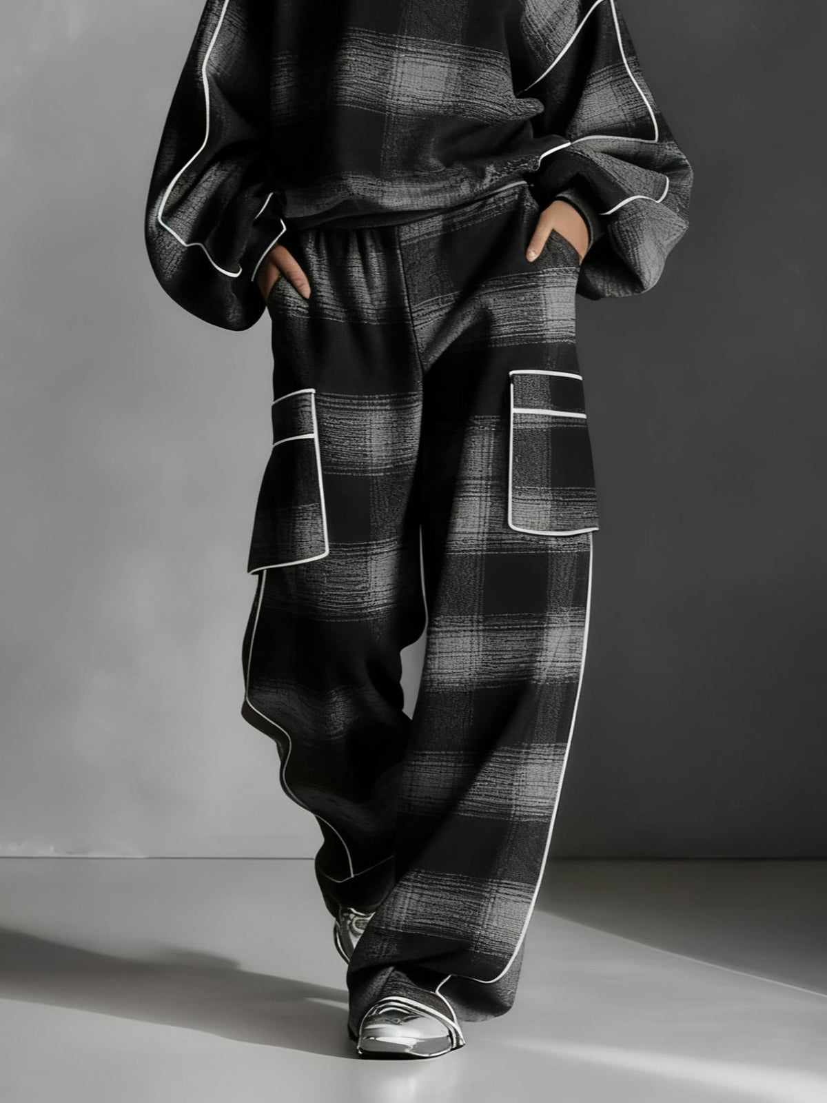 Black and Grey Plaid Colour-blocked Sweatshirt and Casual Pants Two-piece set