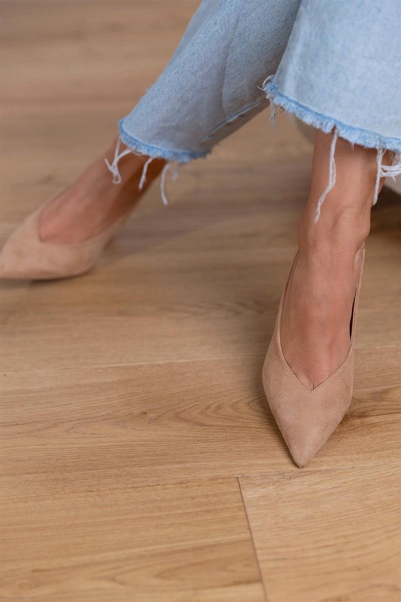 Costanza - Elegant Pointed Toe Pumps