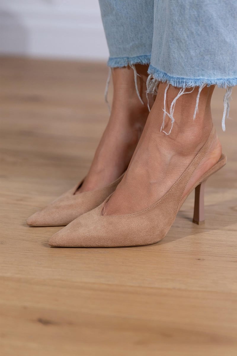 Costanza - Elegant Pointed Toe Pumps